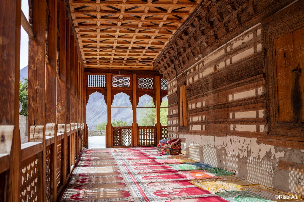 Chaqchan Mosque, Gorgeous Ghanche