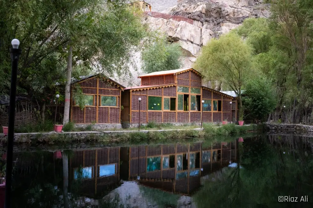 Saling Spangtoq, Gorgeous Ghanche