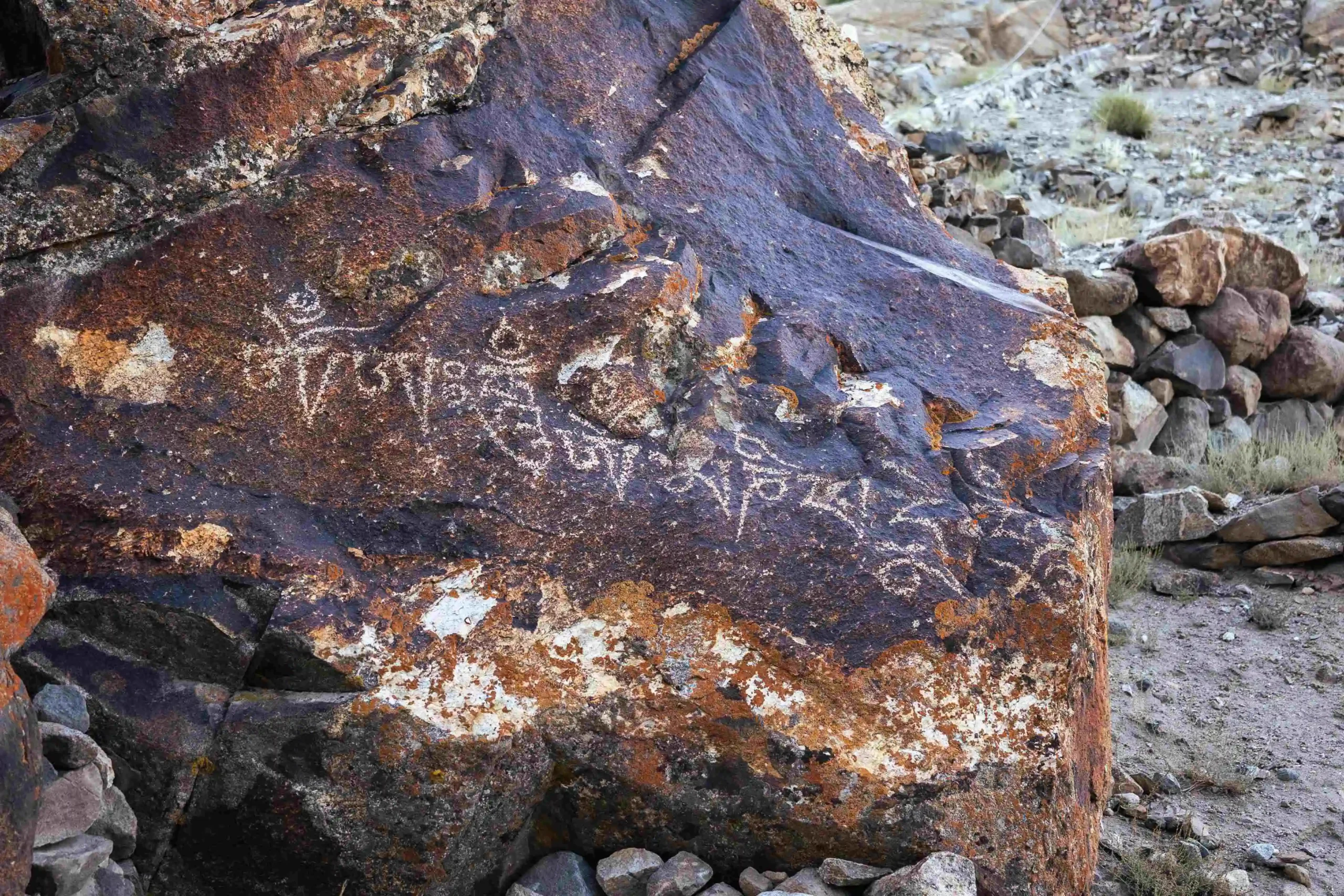 Thoqsikhar Rock Carving Inscription, Gorgeous Ghanche